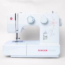 Cargar imagen en el visor de la galería, Máquina de coser de 12 puntadas, Singer