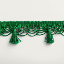 Cargar imagen en el visor de la galería, Adorno (galloon) diseño aro con borla 31mm