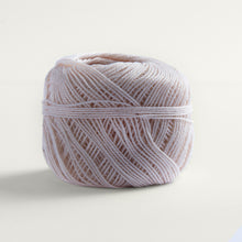 Cargar imagen en el visor de la galería, Hilo para bordar - ovillo